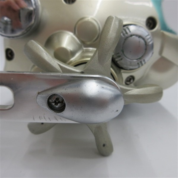 アドベンチャー電動ＶＳ７００ＡＴ